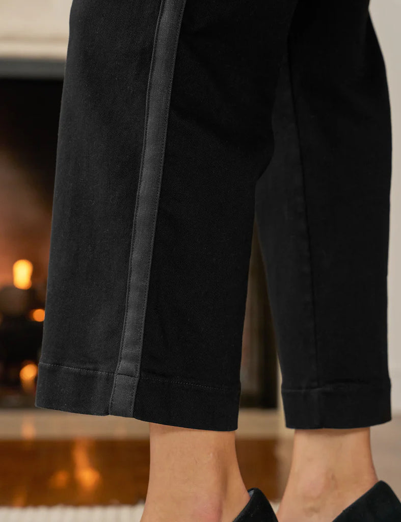 WESTPORT ILLUSION Wide-Leg Pull-On Jean