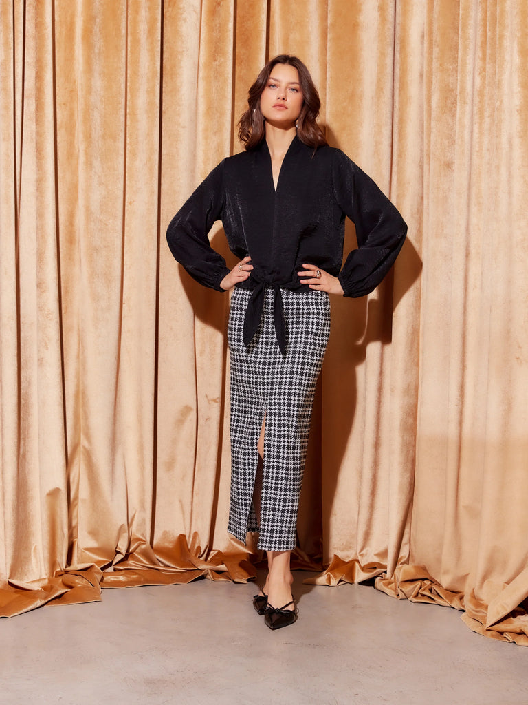 Scarlet Tie Front Top