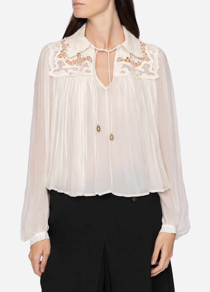 Daphne Top