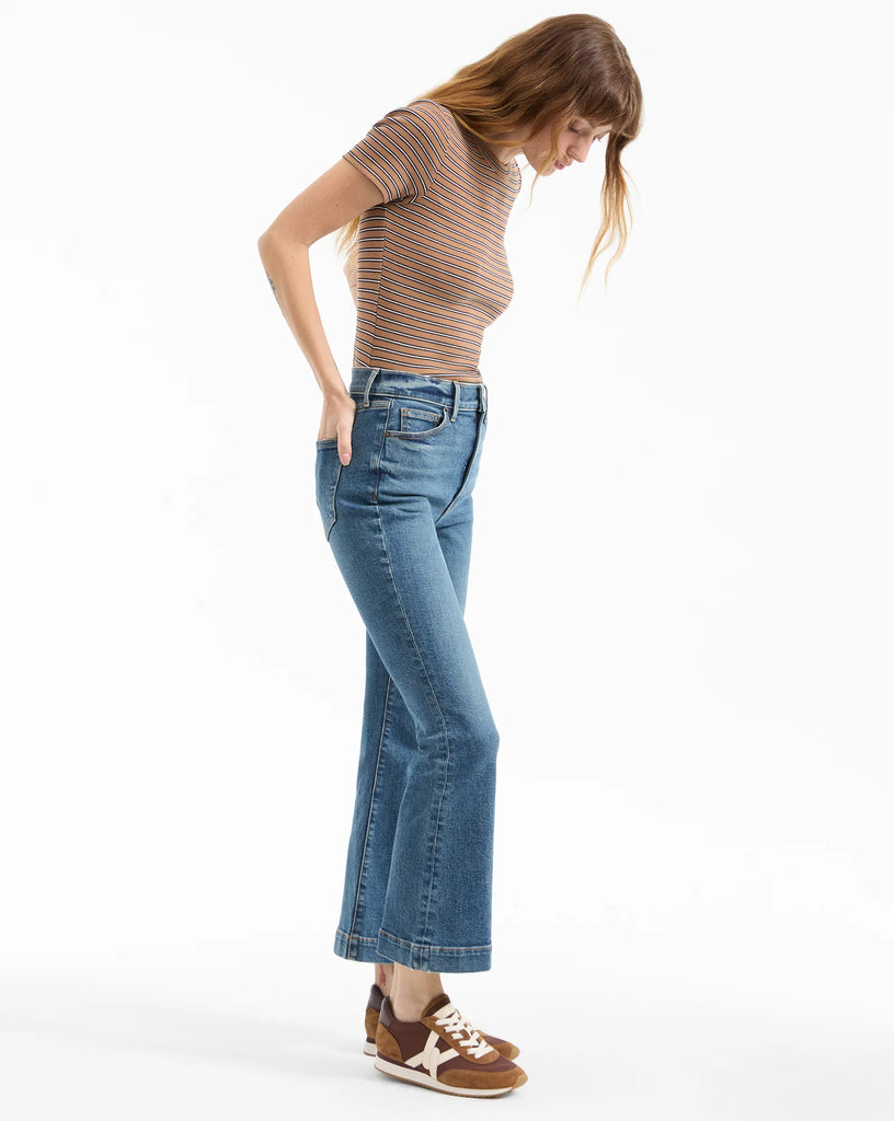 Carson Kick-Flare Jean