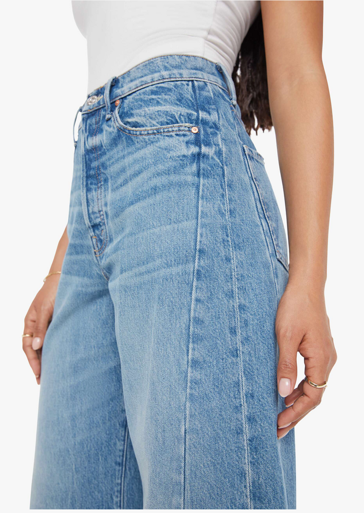 PETITES The Lil Pipe-Dream Button Sneak