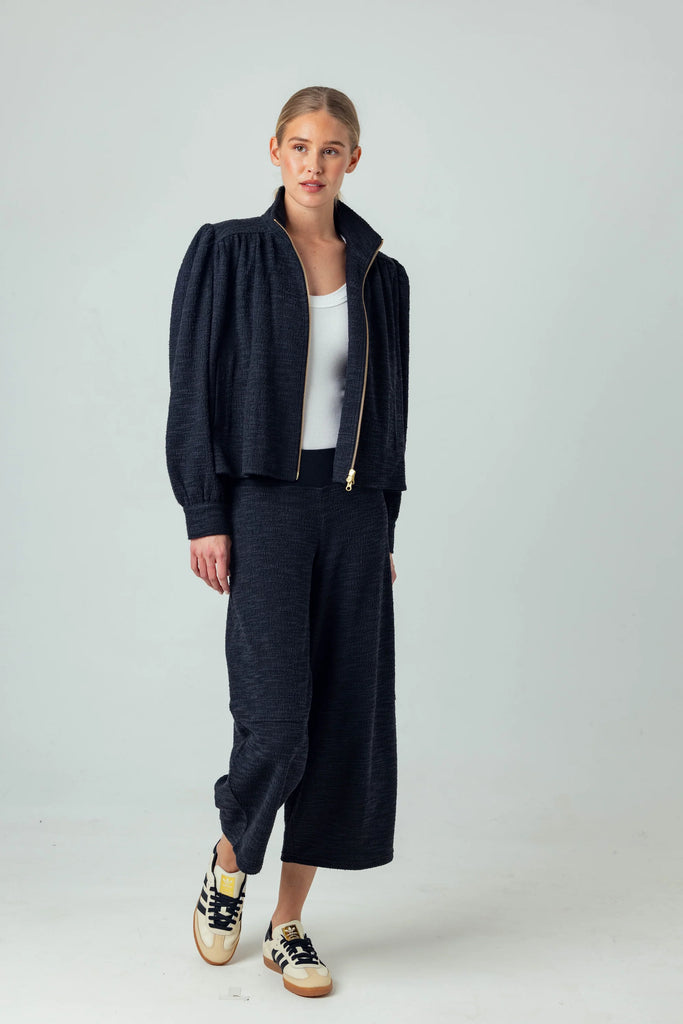 Audelia Pant