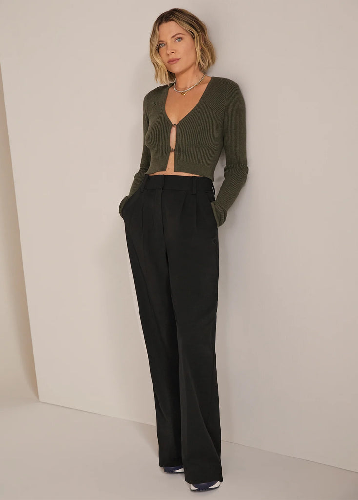 The Favorite Pant Shorty